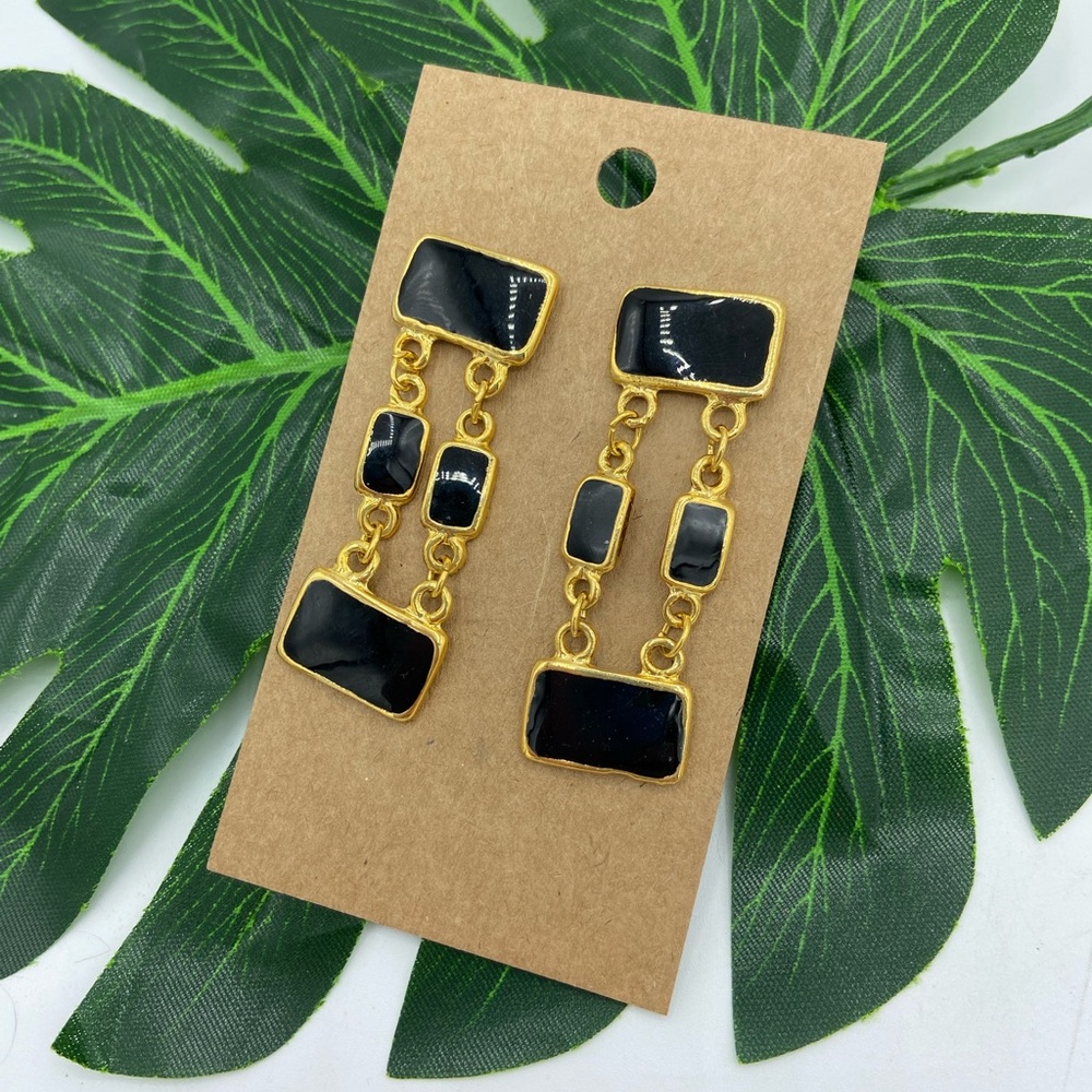 Elegant Black & gold dangle earrings